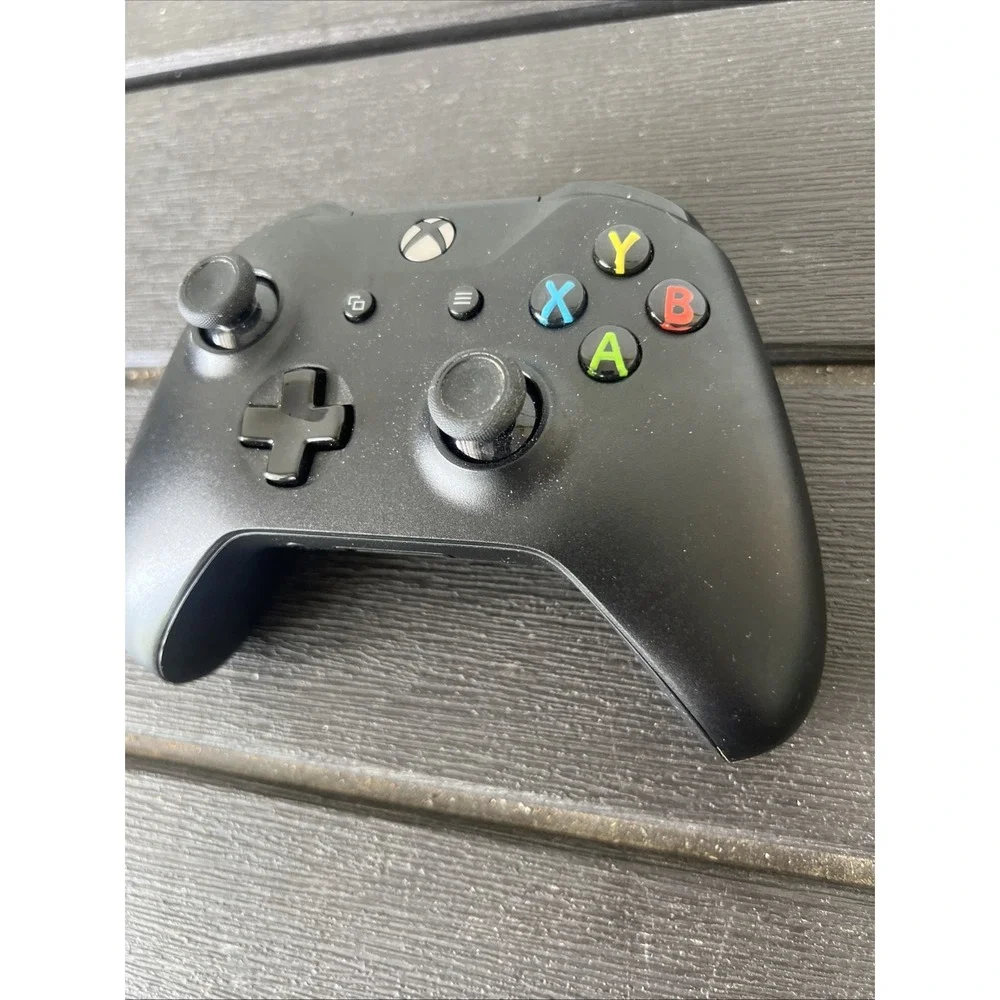 Microsoft Xbox One Wireless Controller Model 1708 Black Tested Working